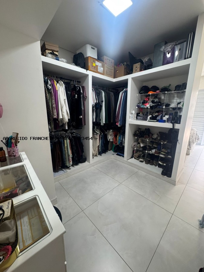 Casa à venda com 2 quartos, 1 suíte, 2 vagas e 200m² no Parque dos Cocais, Valinhos (SP) — foto 12 de 19