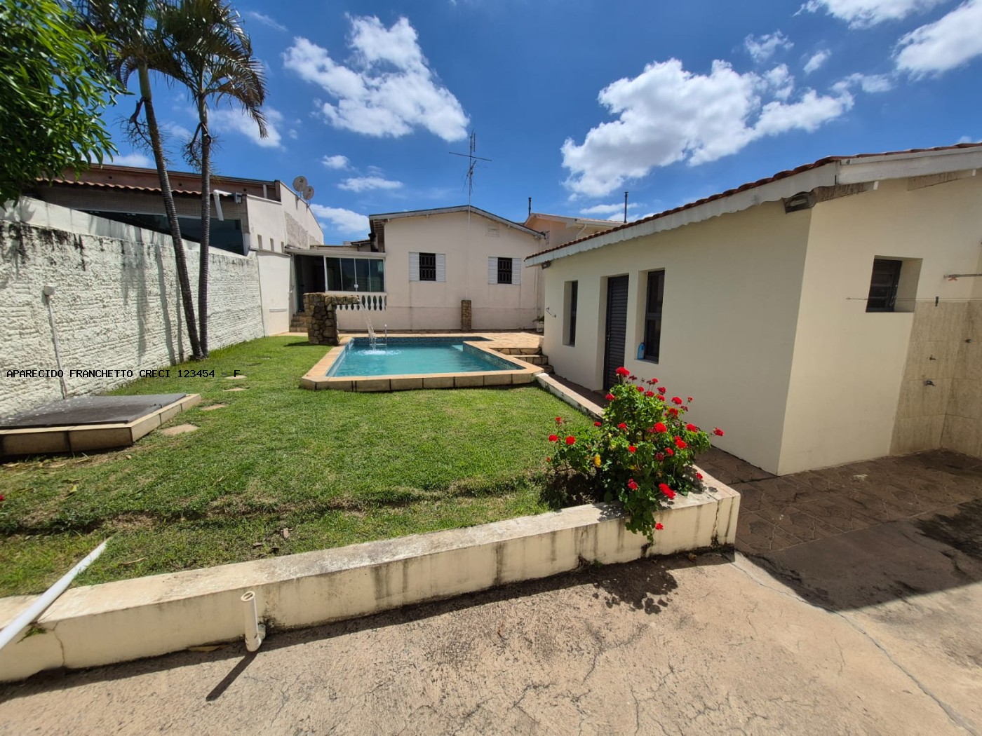 Casa à venda com 2 quartos, 2 banheiros, 3 vagas e 300m² no Jardim Do Lago, Campinas (SP) — foto 21 de 21