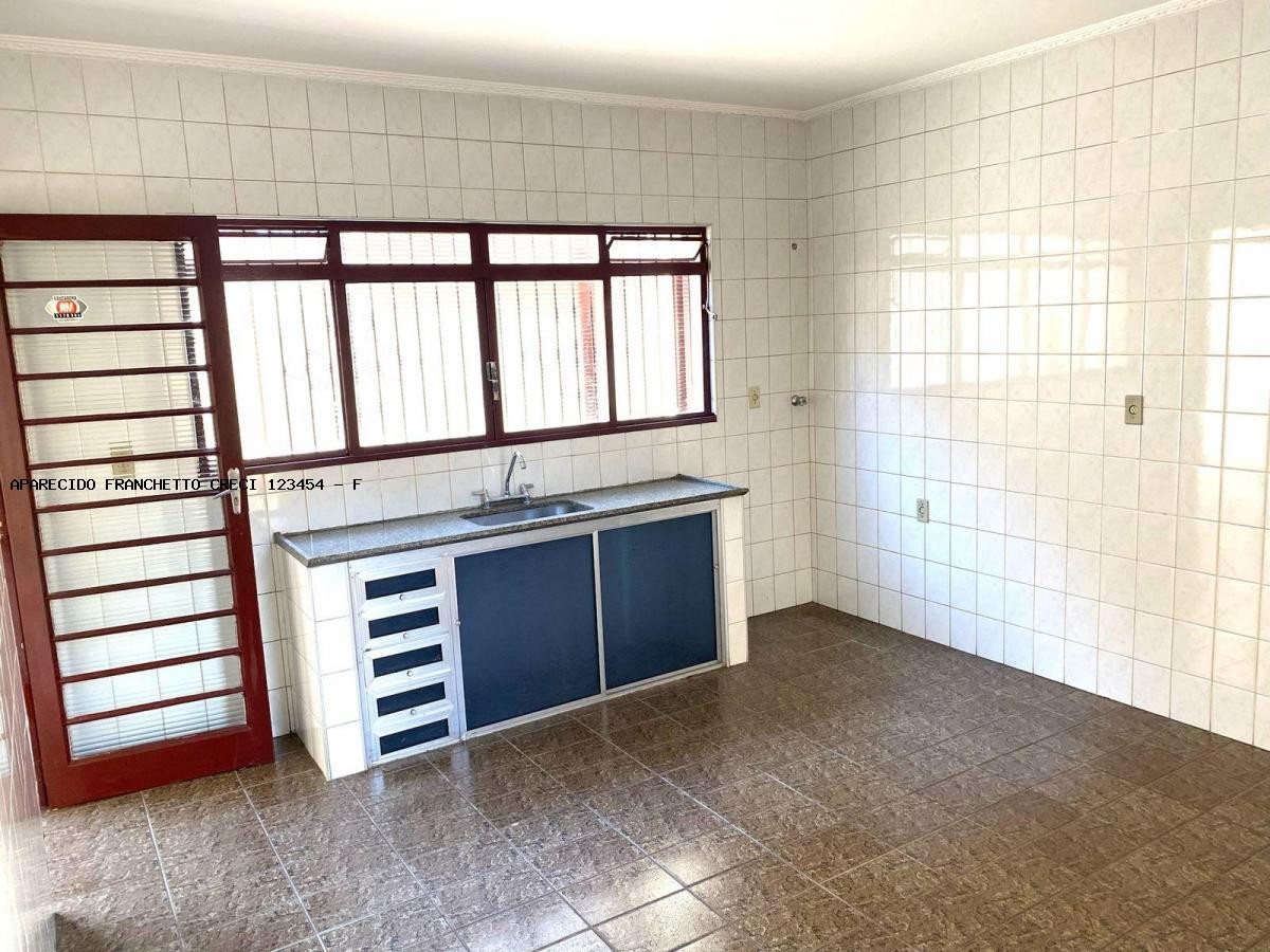Casa à venda com 3 quartos, 1 suíte, 4 vagas e 290m² no Jardim Yeda, Campinas (SP) — foto 8 de 20