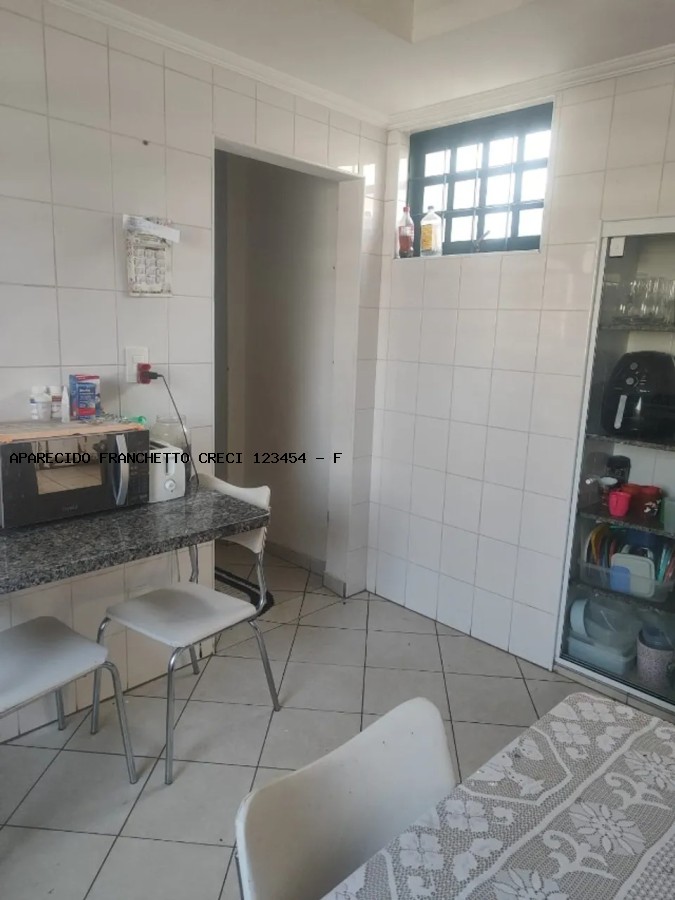 Casa à venda com 2 quartos, 5 banheiros, 4 vagas e 181m² no Ponte Preta, Campinas — foto principal