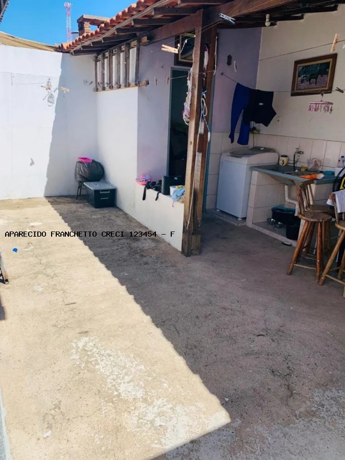 Casa à venda com 3 quartos, 1 banheiro, 3 vagas e 56m² no Conjunto Habitacional Vila Réggio, Campinas (SP) — foto 14 de 15