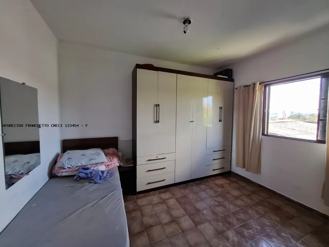 Casa à venda com 3 quartos, 1 suíte, 1 vaga e 261m² no Jardim São Gabriel, Campinas (SP) — foto 7 de 10
