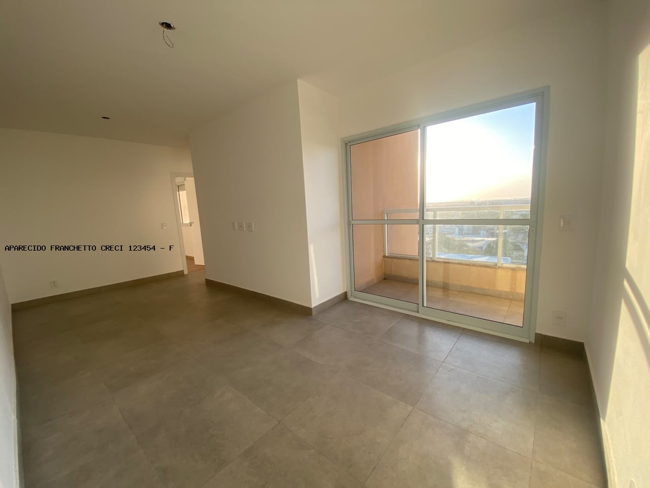 Apartamento à venda com 2 quartos, 2 banheiros, 1 vaga e 57m² no JARDIM APARECIDA, Campinas — foto principal
